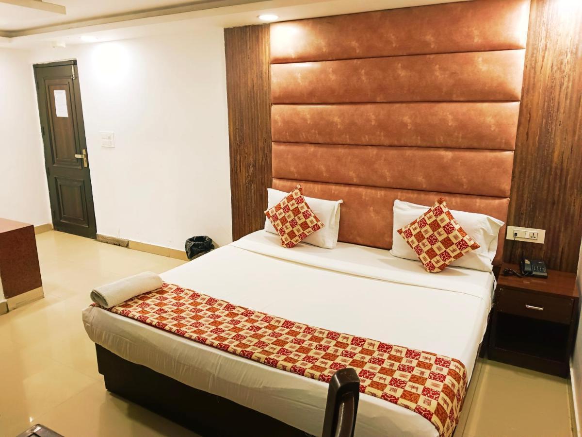 Hotel De Tark Near Igi Airport Delhi Nowe Delhi Zewnętrze zdjęcie